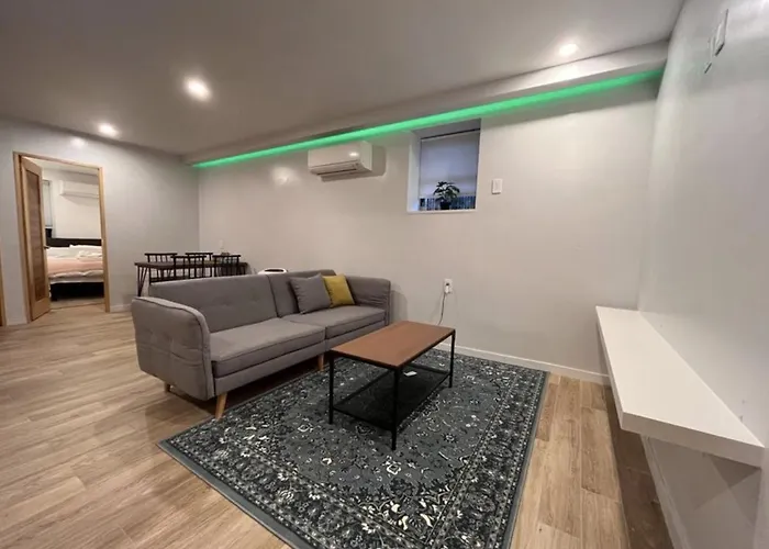 Modern Apartment - Relocation & Business Stay