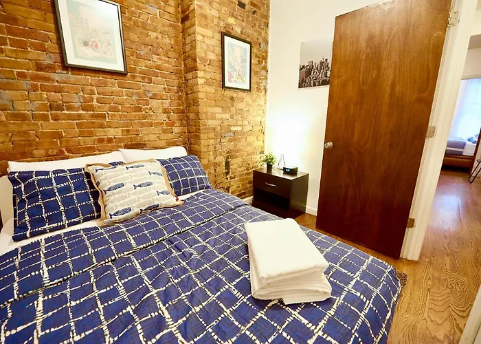 2 Bedroom Cozy Unit In Lower Manhattan