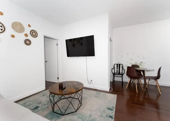 Heart Of Downtown Manhattan - Stylish One Bedroom Apartment In Vibrant Union Square