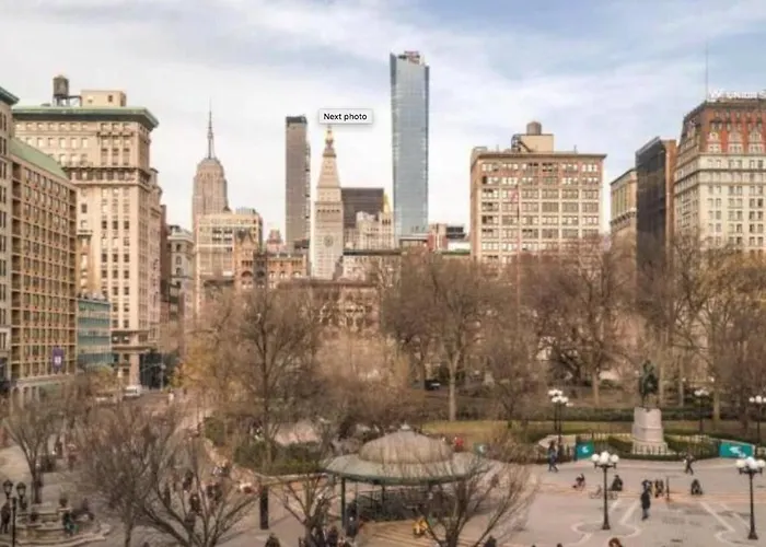 Private Room At A 3 Bedroom Apt At The Heart Of East Village - Shared Apartment