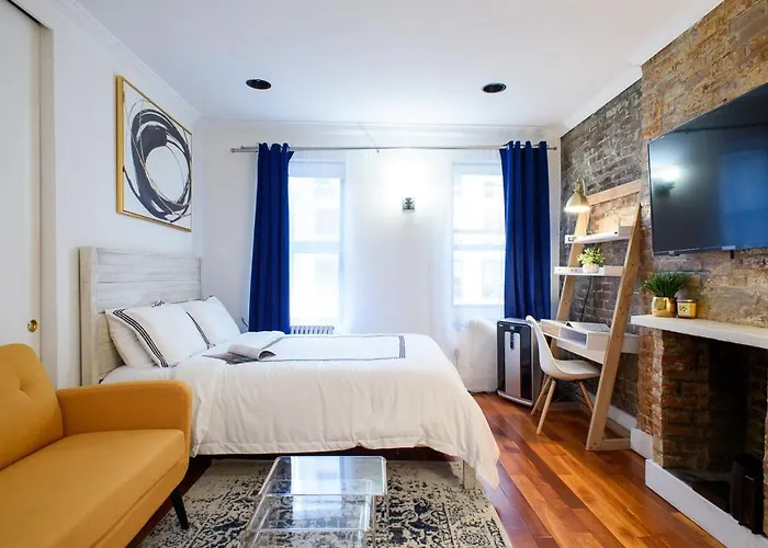 24-17 Renovated Studio Prime Location Wd