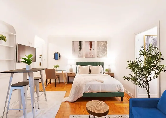105-1G Studio In Park Ave Location