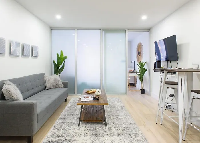 75-1C New 1Br Prime Ues W&D