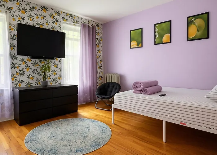Lavender Queen Room Bright & Peaceful Stay In Central Harlem