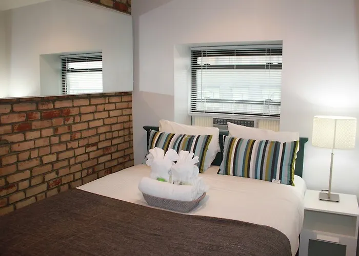 Chelsea Inn (Adults Only)