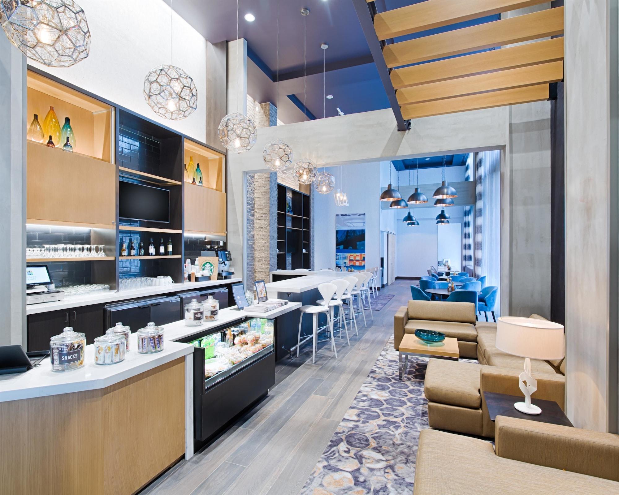 Hyatt Place Long Island 3*