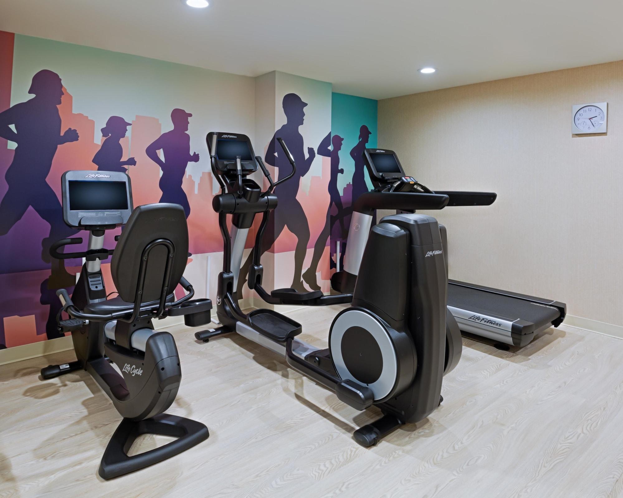 Hyatt Place Long Island Hotel