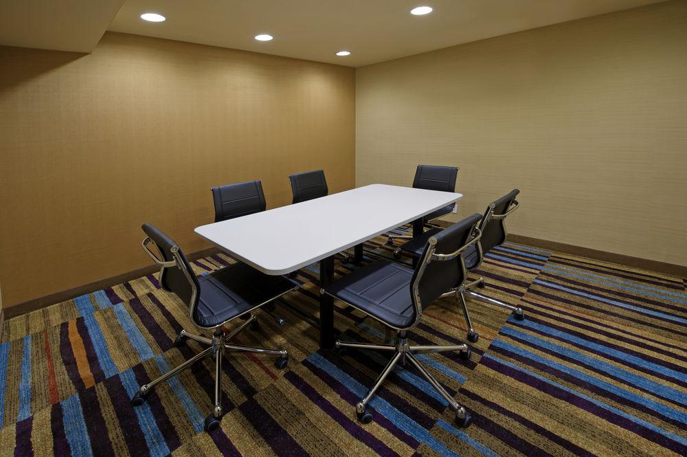 Hotel Fairfield By Marriott Jfk Airport