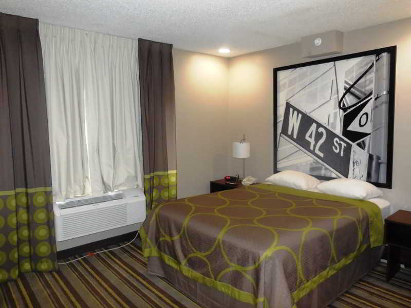 Super 8 By Wyndham Jamaica North Conduit 2*