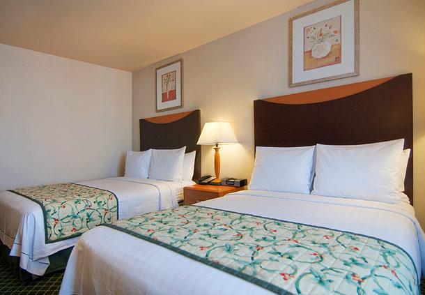 Fairfield By Marriott Jfk Airport 3*
