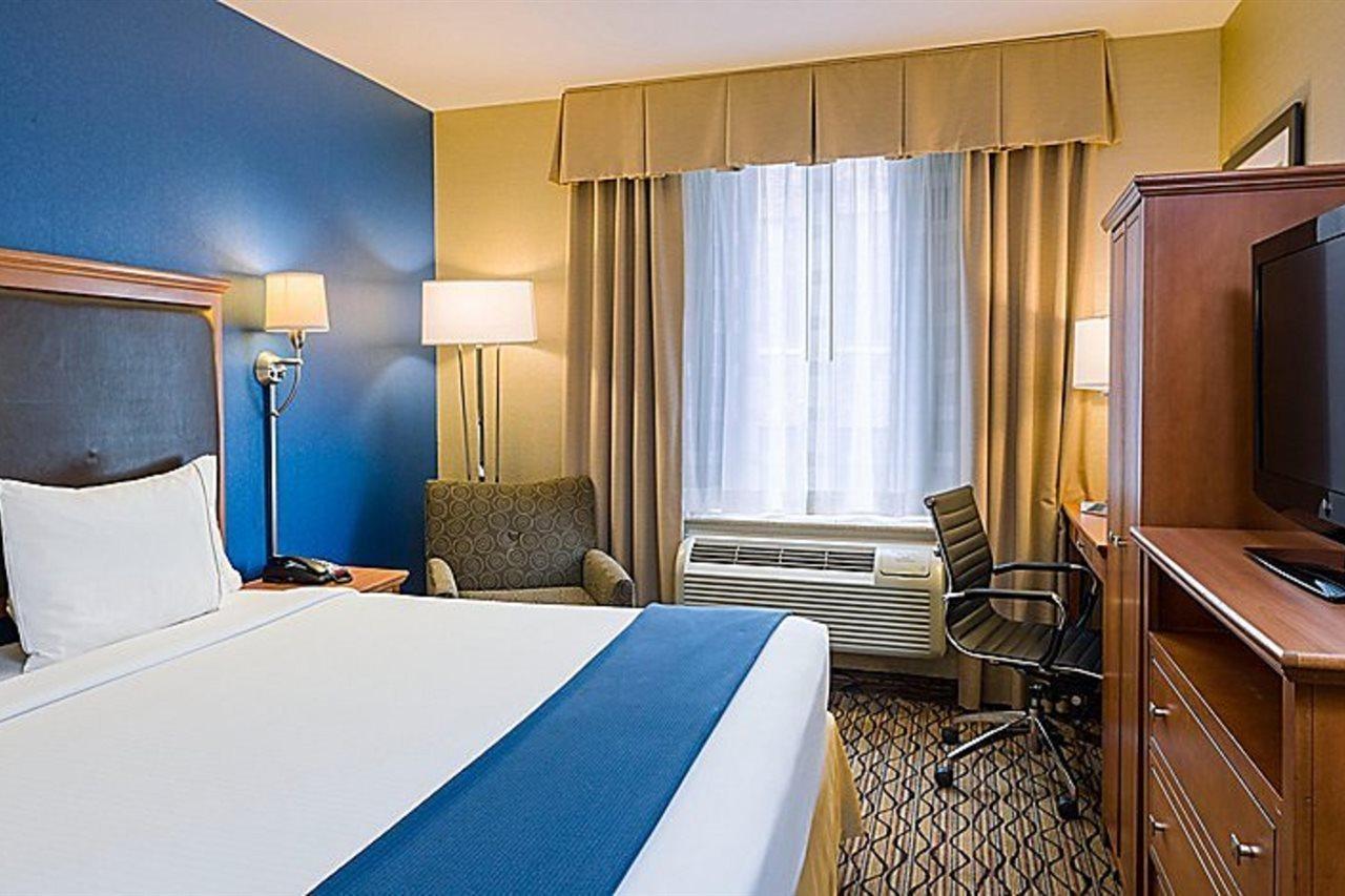 Hotel Express Chelsea By Ihg 3*