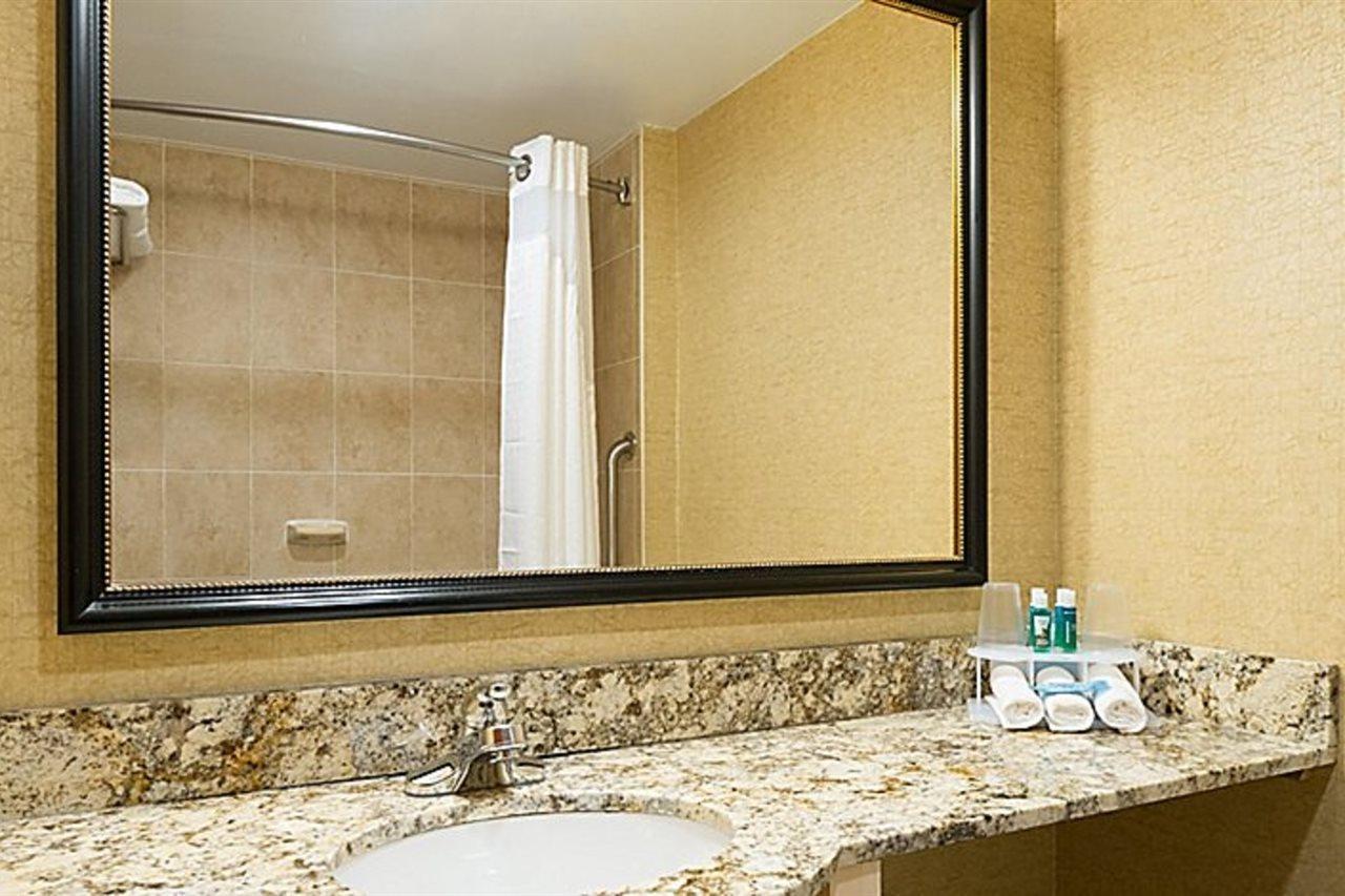 Holiday Express - Wall Street By Ihg New York