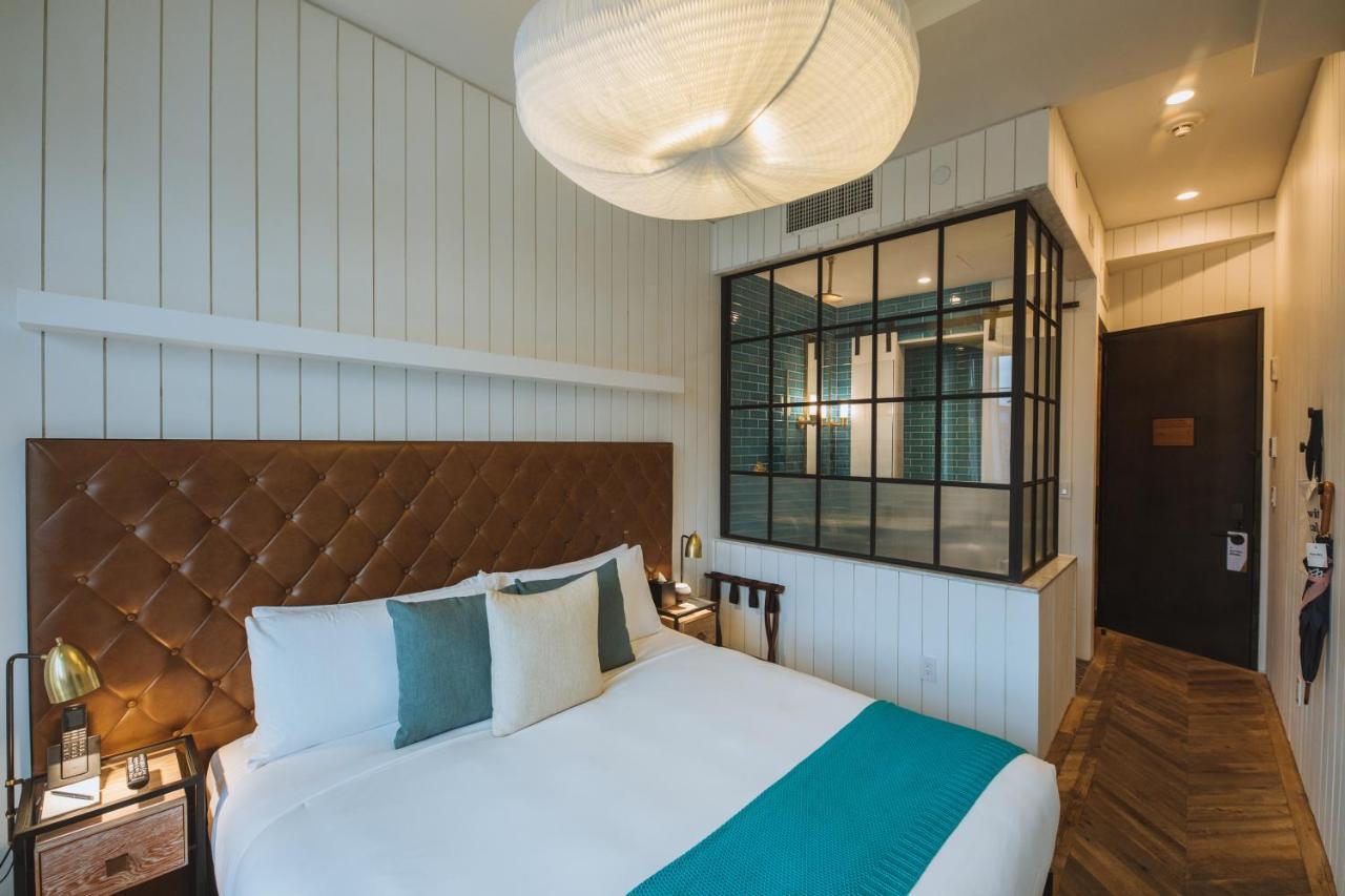 Arlo Williamsburg Hotel