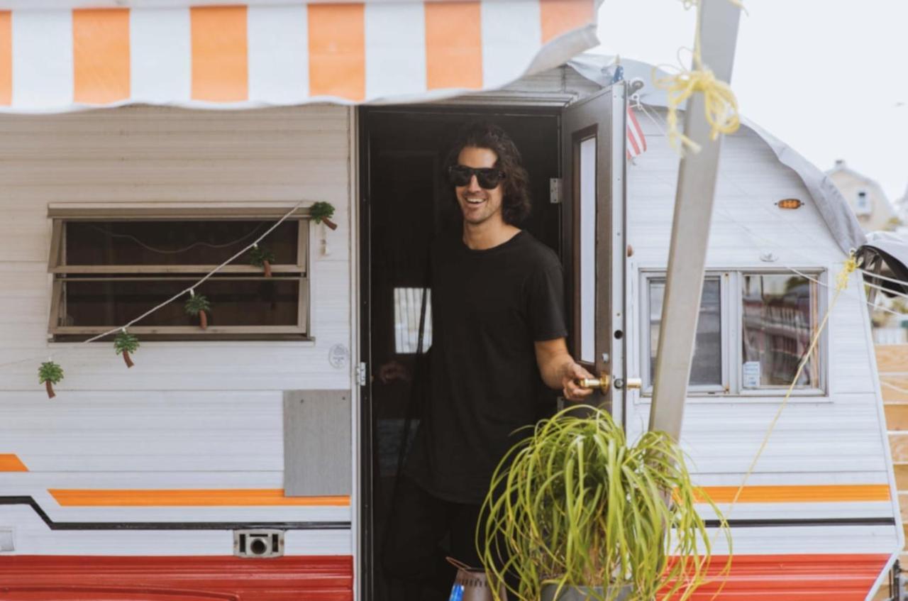 80s Surf Camper In Rockaway Chalet New York