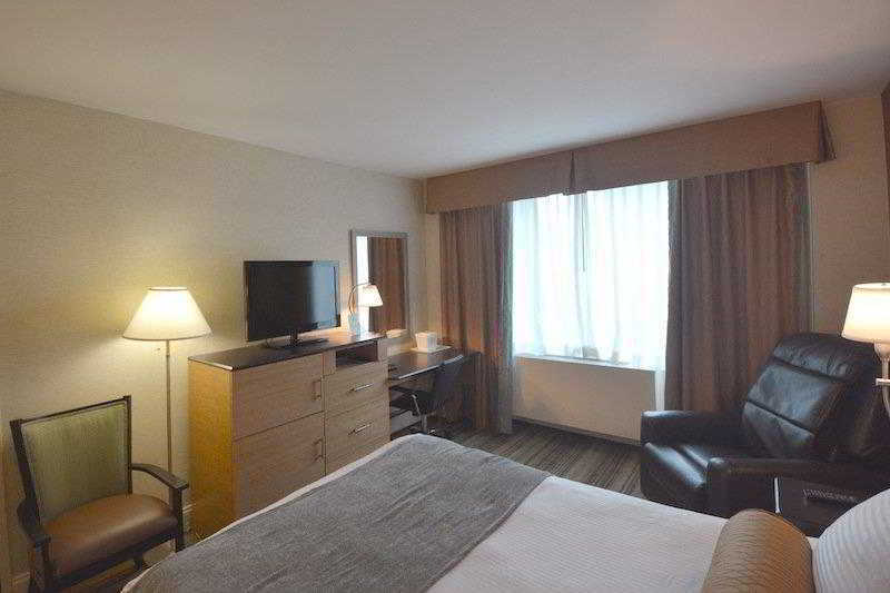 Best Western Queens Gold Coast Hotel 3*