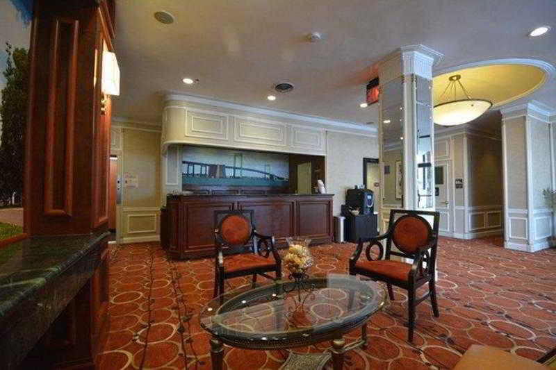 Best Western Queens Gold Coast Hotel