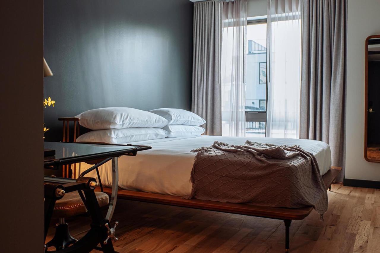 Dutch House Hotel *
