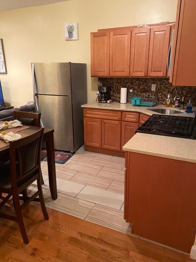 Brooklyn Cream Puff Apartment *