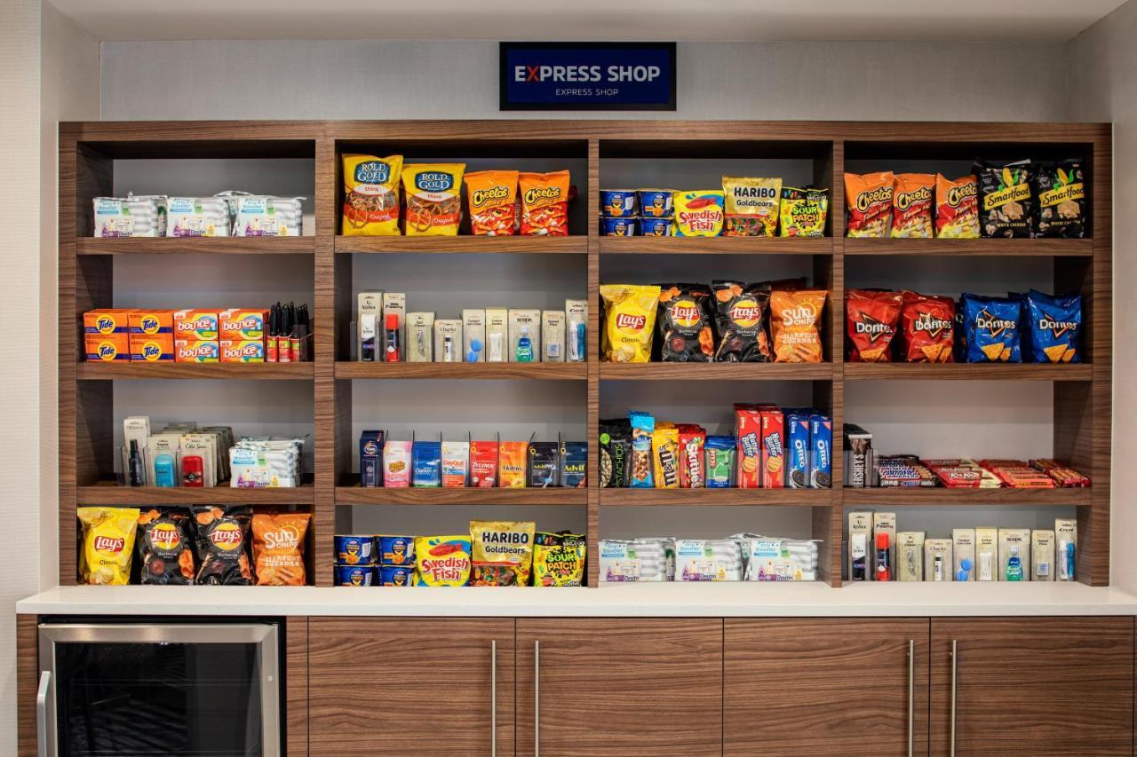 Express & Woodside Laguardia Airport Hotel 3*