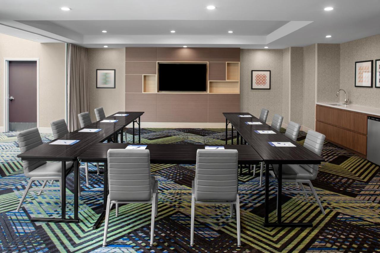 Hotel Express & Woodside Laguardia Airport