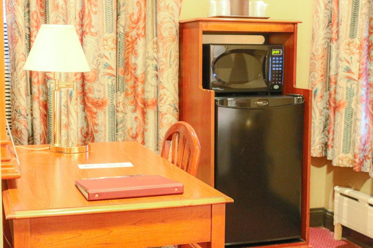 Newton Hotel