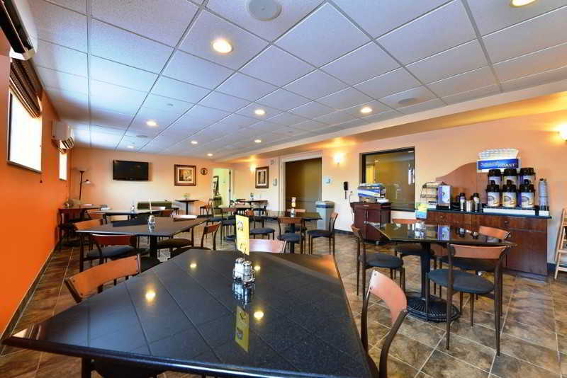 Hotel Express Staten Island West, An Ihg 3*