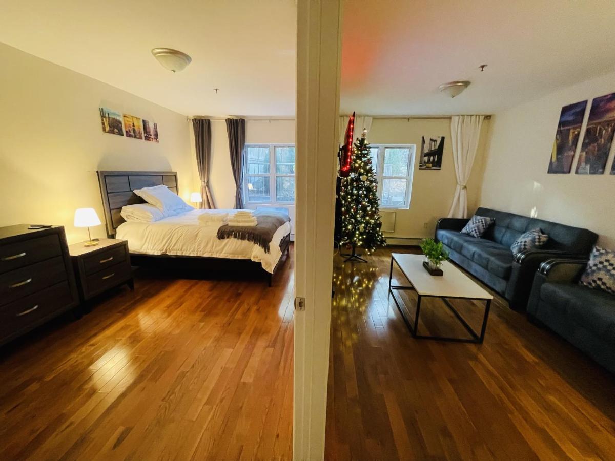 Huge Duplex 2 Bedroom-apt Queens Nyc. A Hidden Gem Apartment