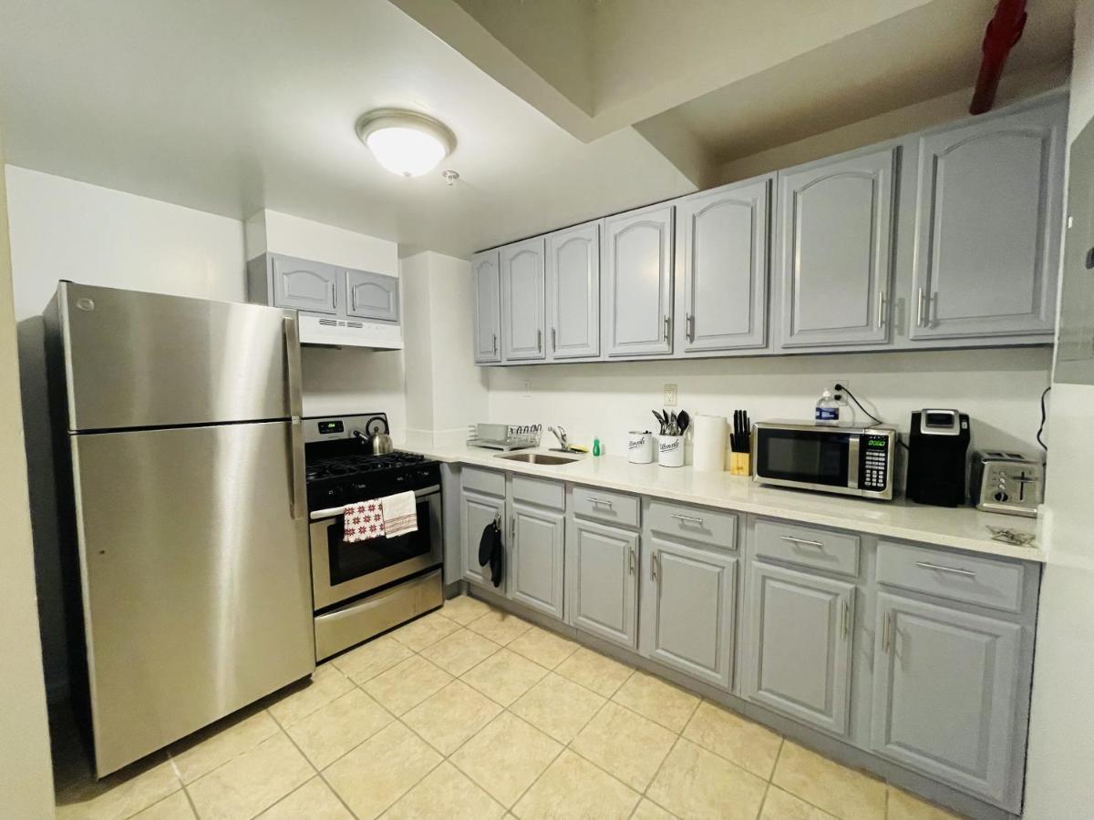 Huge Duplex 2 Bedroom-apt Queens Nyc. A Hidden Gem * New York