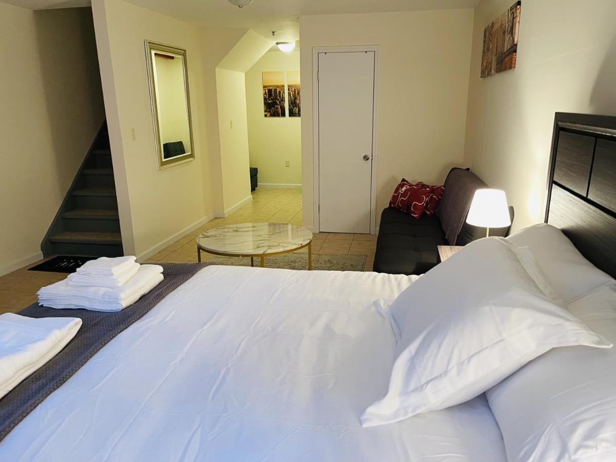 Huge Duplex 2 Bedroom-apt Queens Nyc. A Hidden Gem *