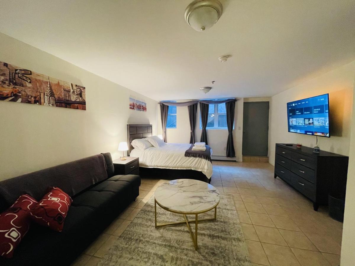 Huge Duplex 2 Bedroom-apt Queens Nyc. A Hidden Gem Apartment