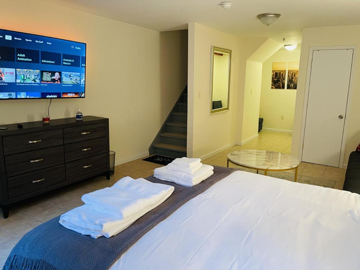 Huge Duplex 2 Bedroom-apt Queens Nyc. A Hidden Gem New York