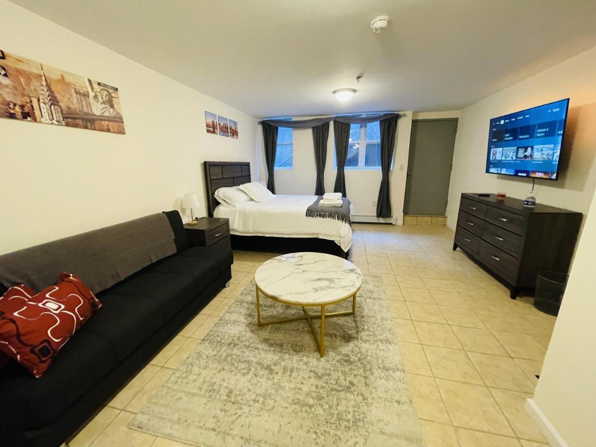 Huge Duplex 2 Bedroom-apt Queens Nyc. A Hidden Gem