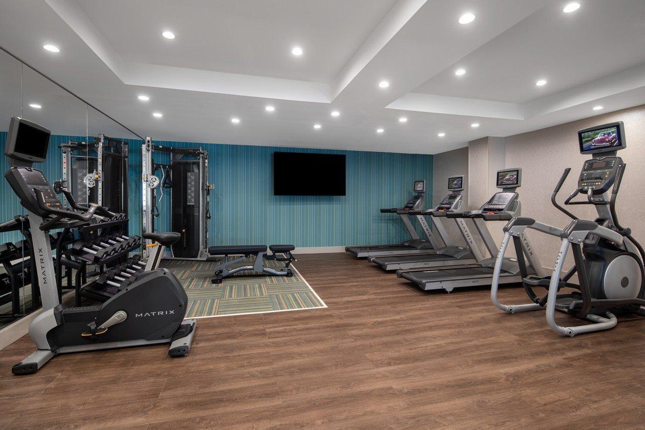 Hotel Express & Woodside Laguardia Airport 3*