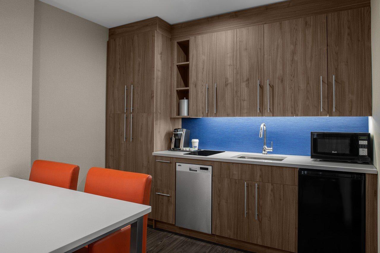 Express & Woodside Laguardia Airport Hotel 3*