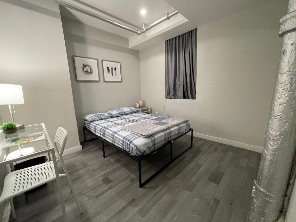 Manhattan City Hostel