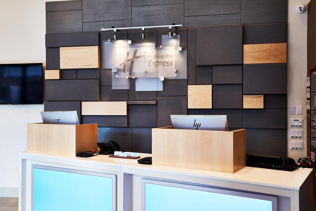 Express - Nyc Brooklyn - Sunset Park By Ihg
