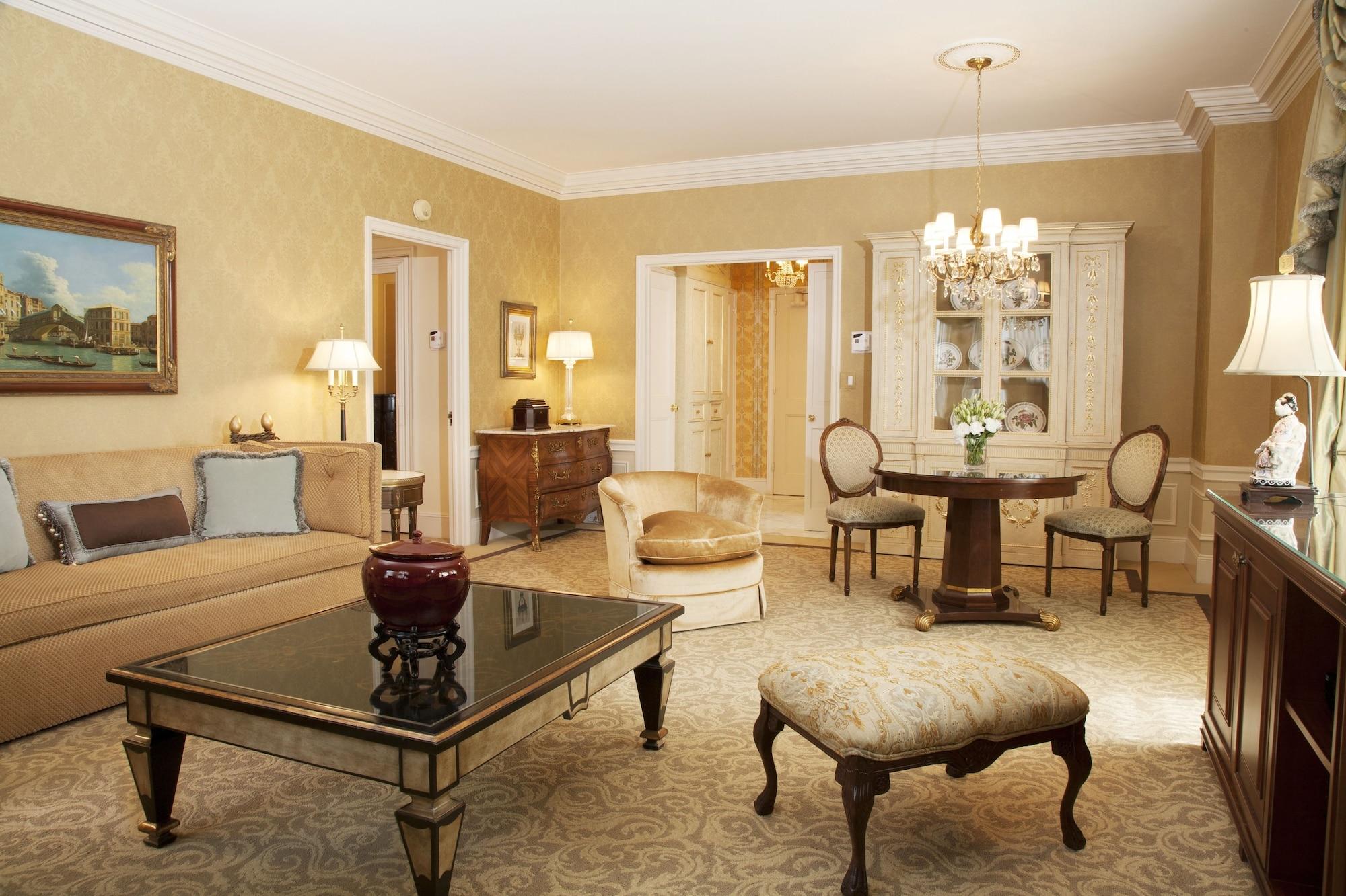 The Sherry Netherland 5*