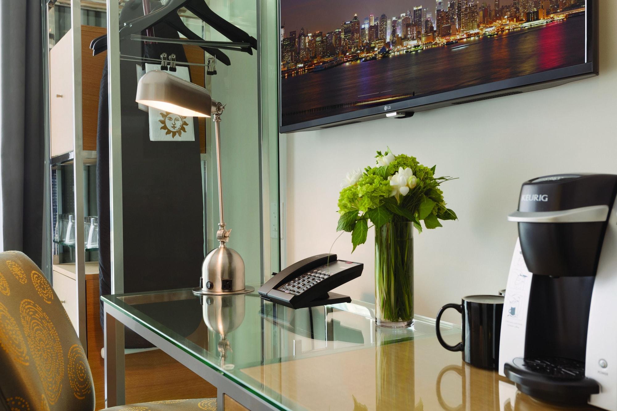 Executive Le Soleil 4* New York