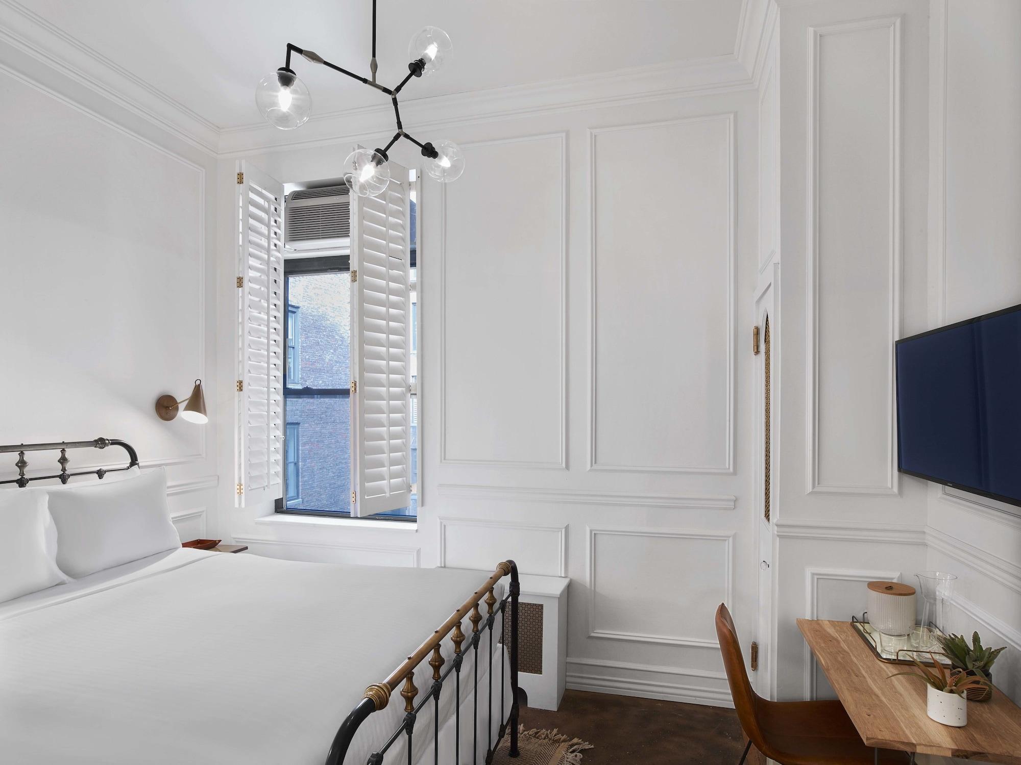 Life 4* New York