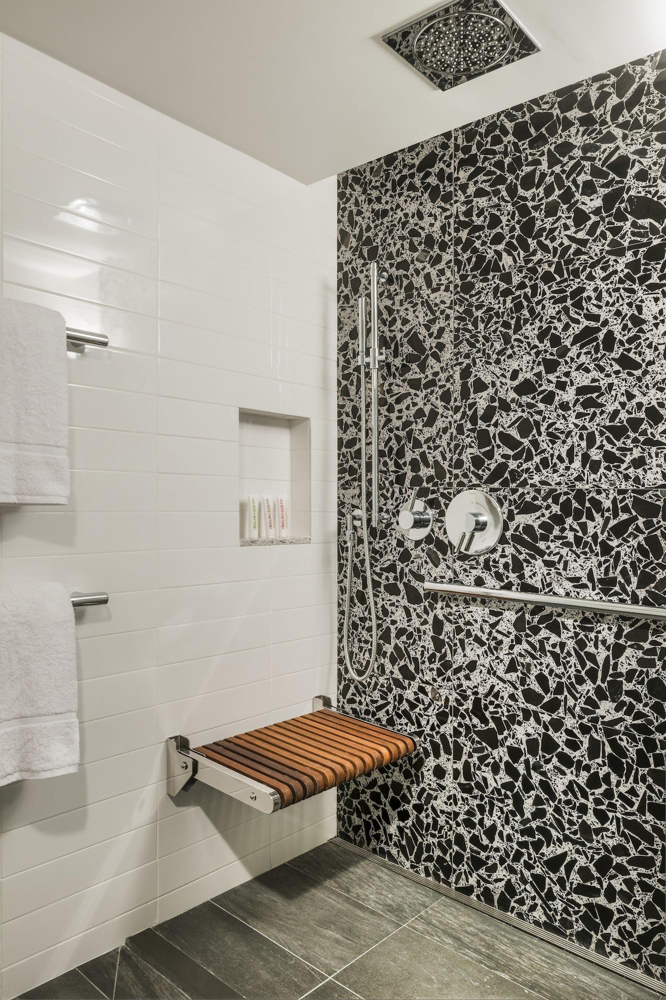 Carnegie Hotel 4*