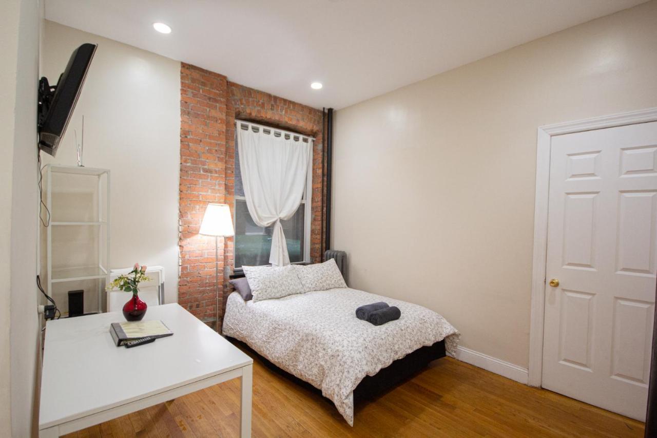 Studio Plus - One-bedroom Apt Apartment *