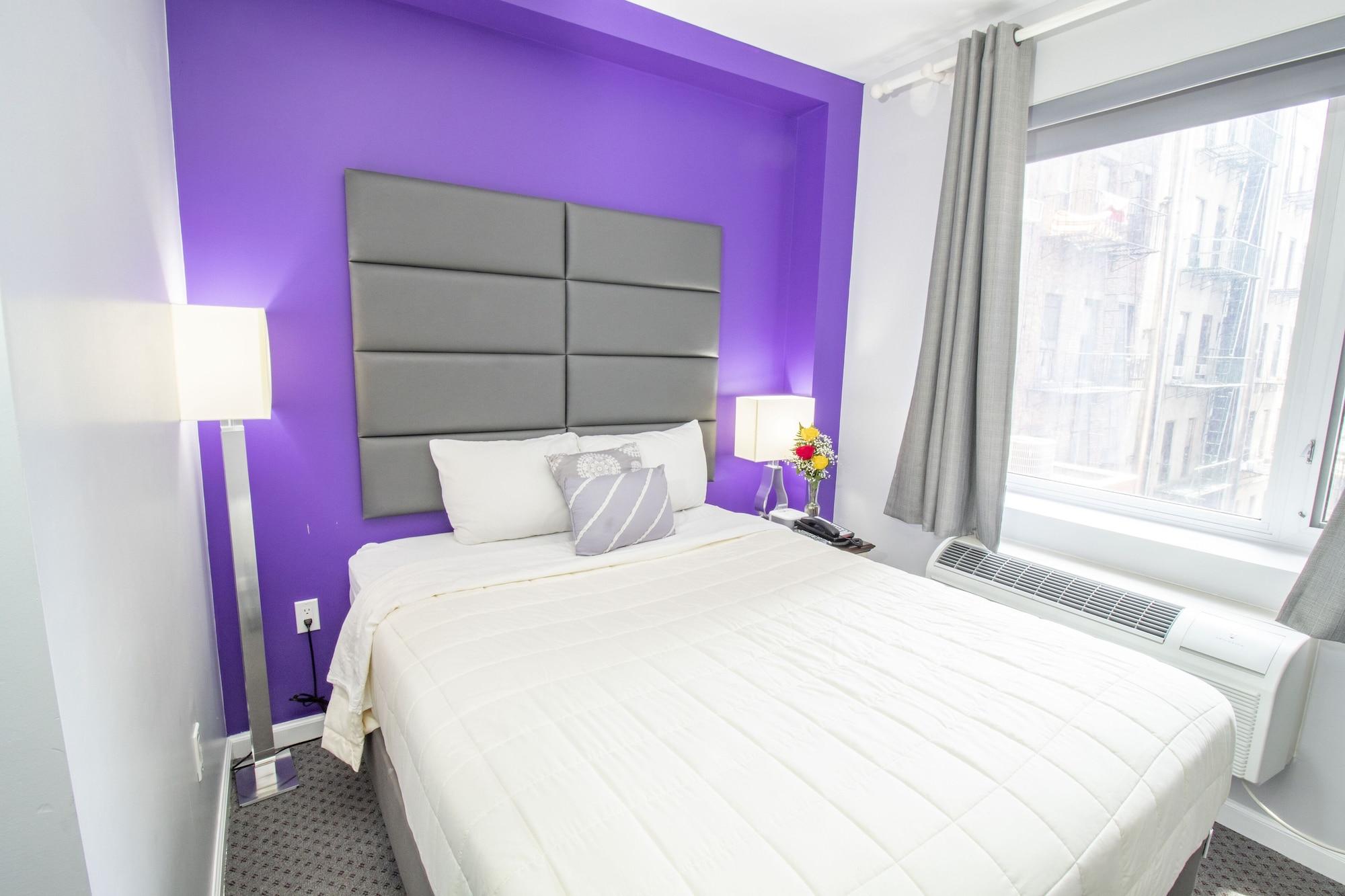 Canal Loft Hotel 2*