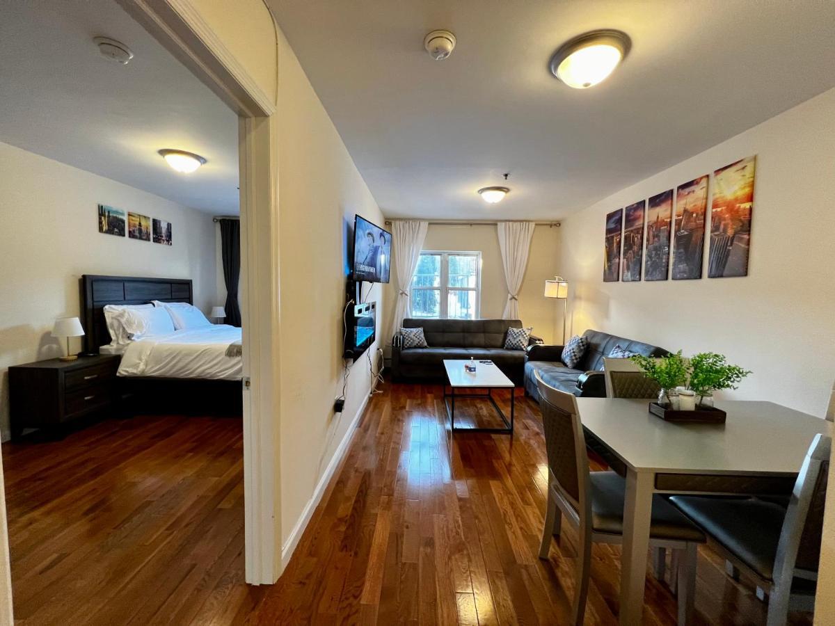 Huge Duplex 2 Bedroom-apt Queens Nyc. A Hidden Gem *