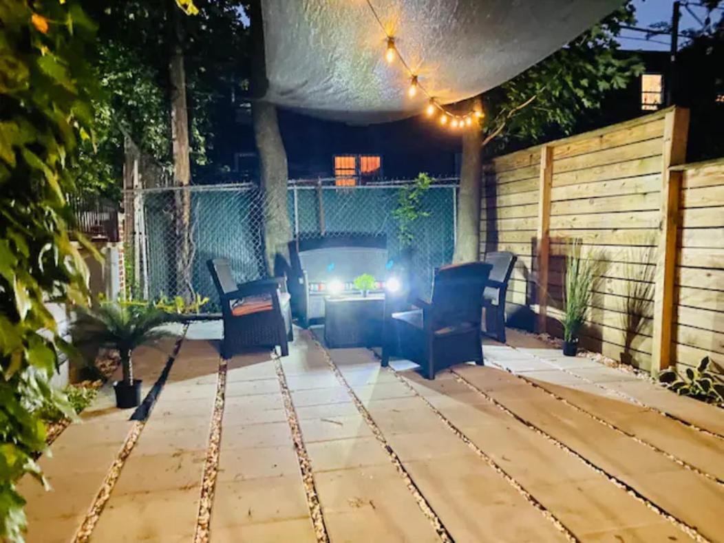2 Bedroom Two Baths Newly Renovated *