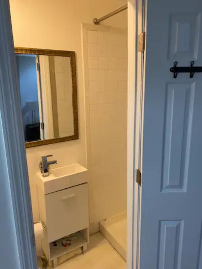 Apartment 2 Bedroom Two Baths Newly Renovated New York