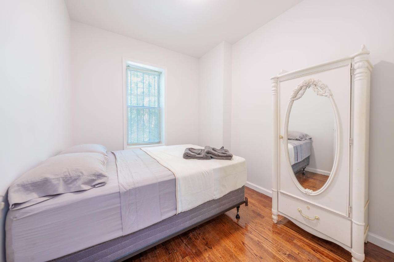Apartment Lovely 2 Bedroom In The Hearts Of Crown Heights *