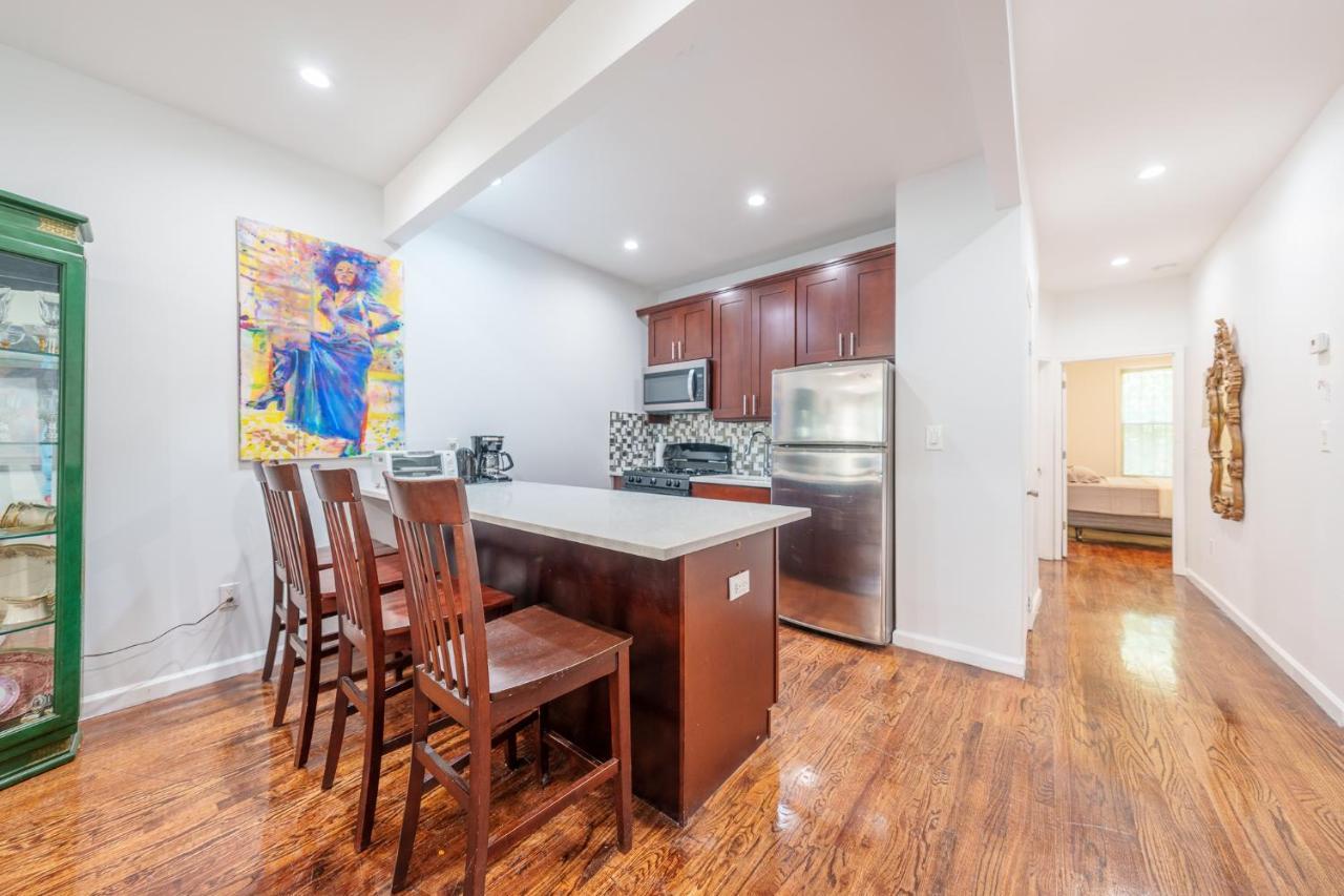 Apartment Lovely 2 Bedroom In The Hearts Of Crown Heights *