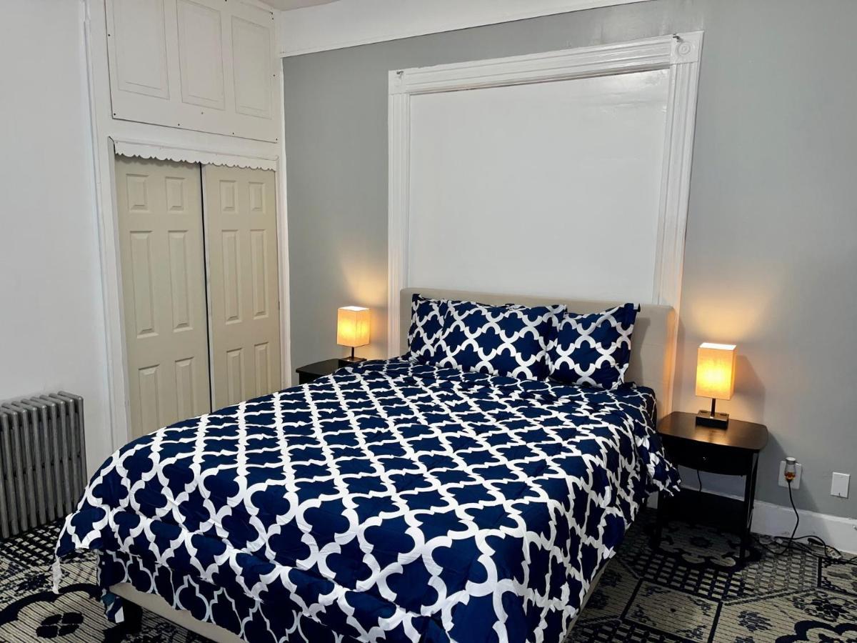 3 Bedrooms 2 Stops To Manhattan New York