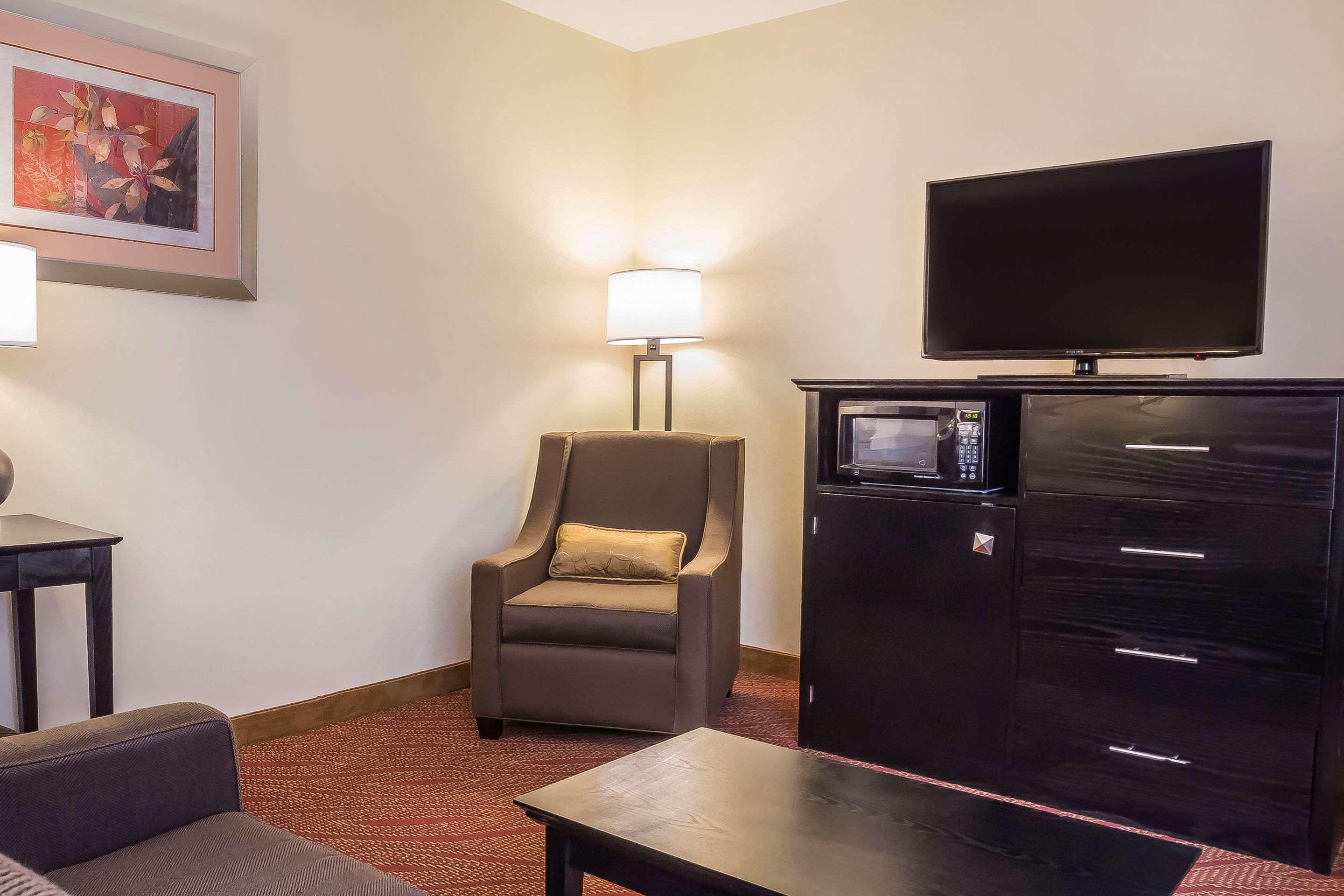 Comfort & Laguardia Airport Hotel New York