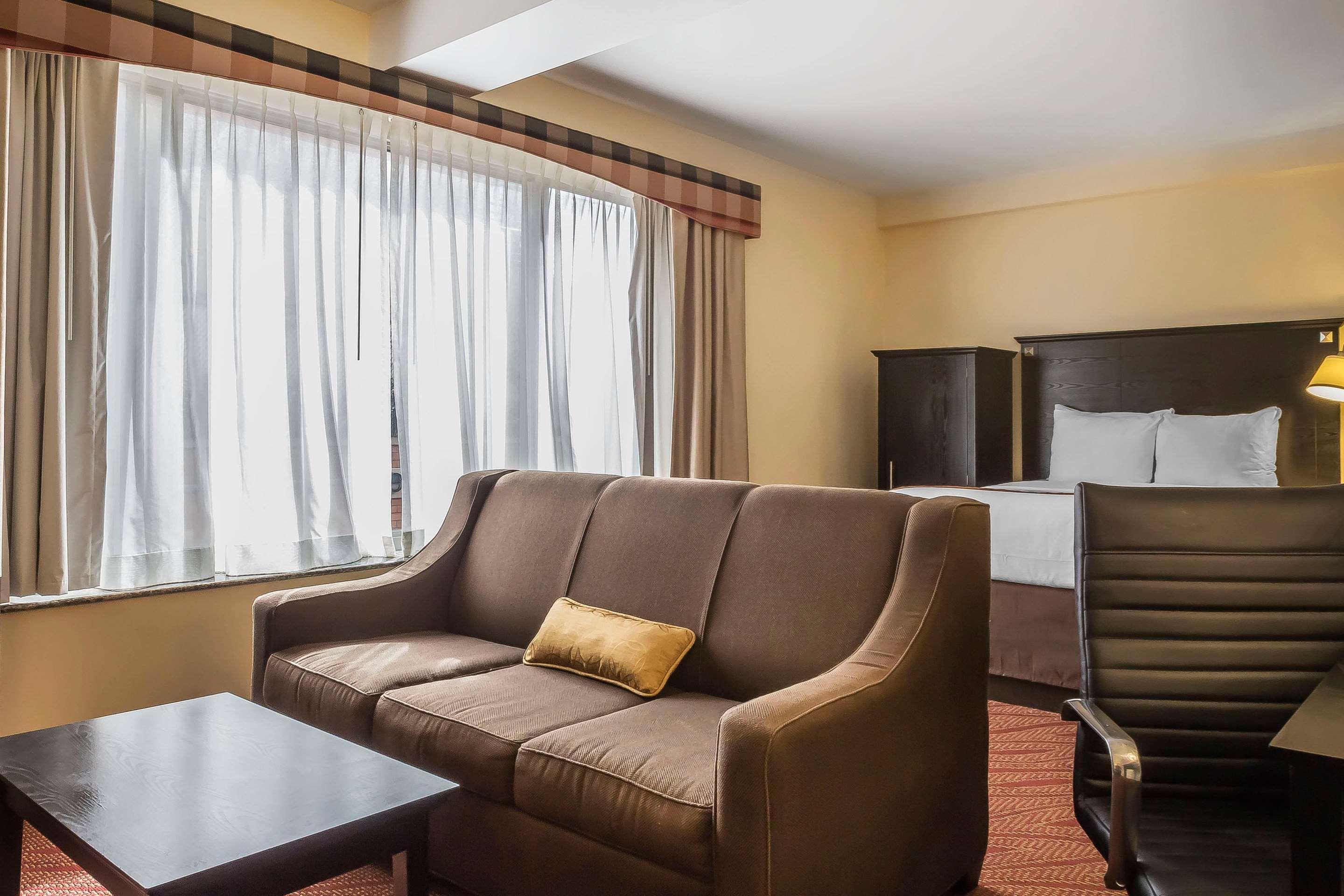 Hotel Comfort & Laguardia Airport